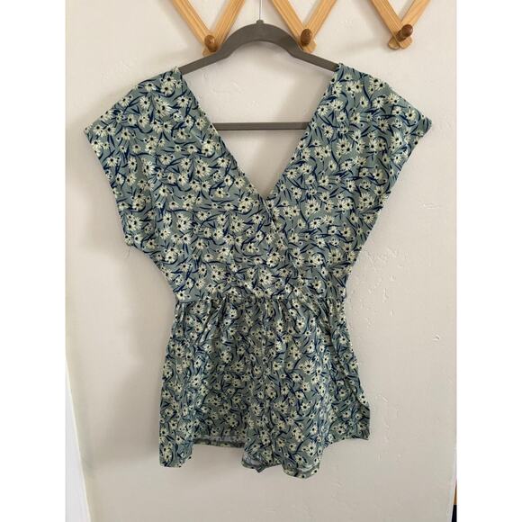 Urban Outfitters Romper Women's Small Plunging Wrap Green Floral Short Sleeve - Picture 2 of 7
